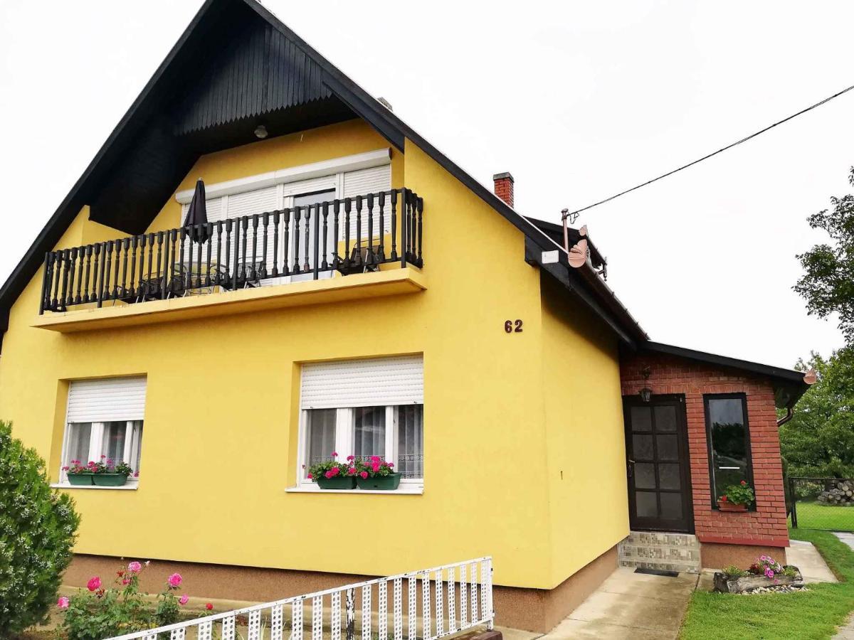 Apartment Balatonbereny 4 Екстериор снимка