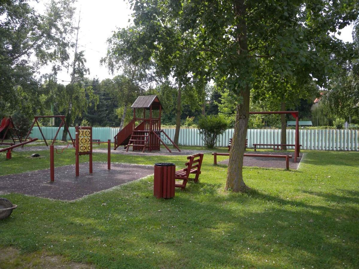 Apartment Balatonbereny 4 Екстериор снимка