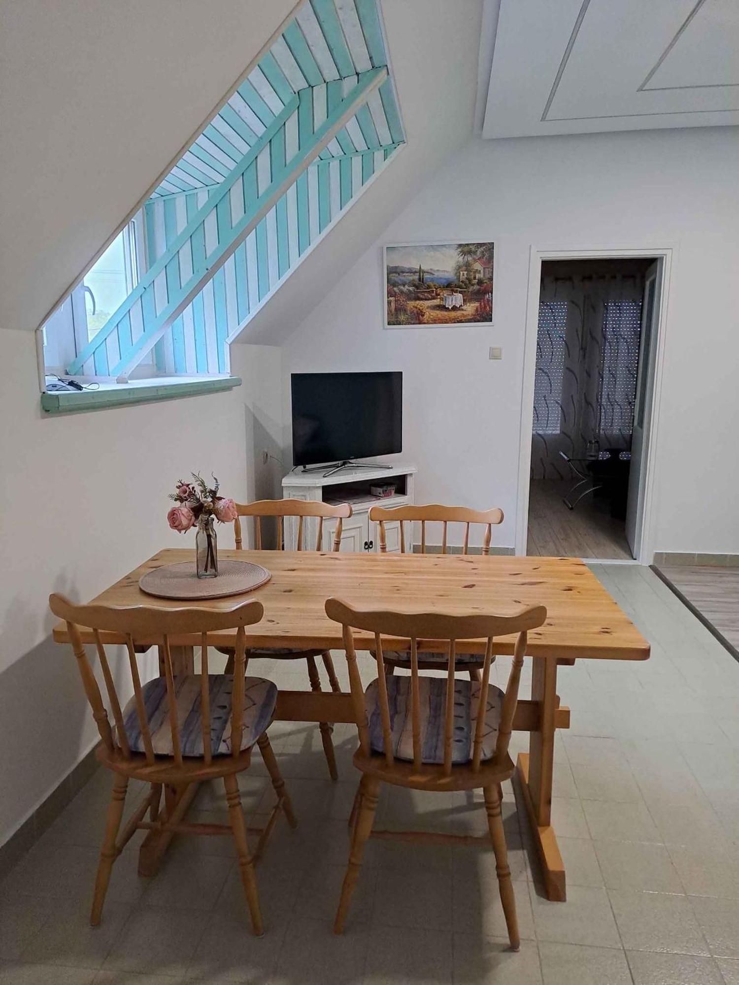 Apartment Balatonbereny 4 Екстериор снимка